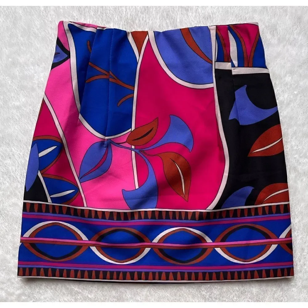 NWT Zara Blogger’s Favorite Multicolored High Waisted Printed Dart Skirt